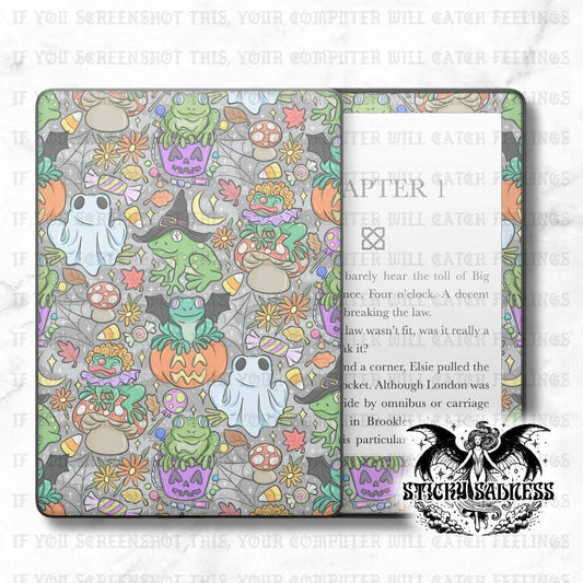 Grey Halloween Frogs Spooky Cute